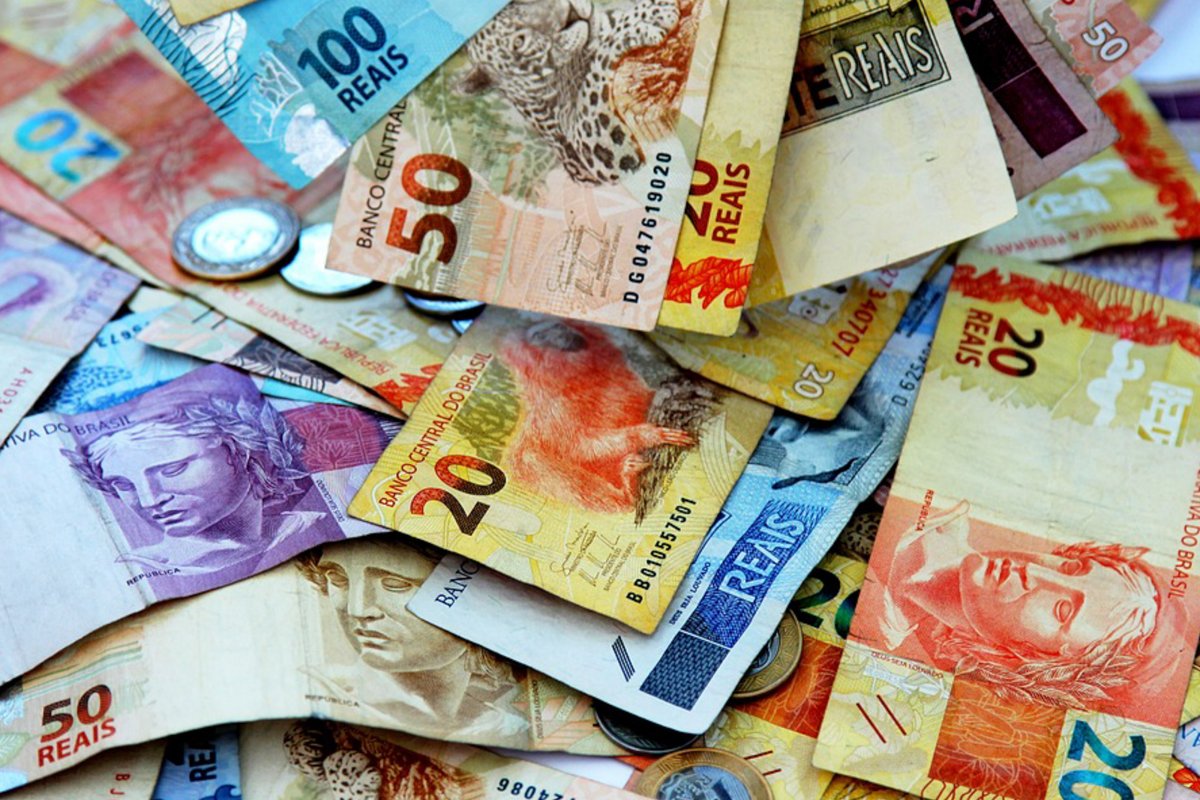 Brasil tem cinco milhões de pessoas superendividadas