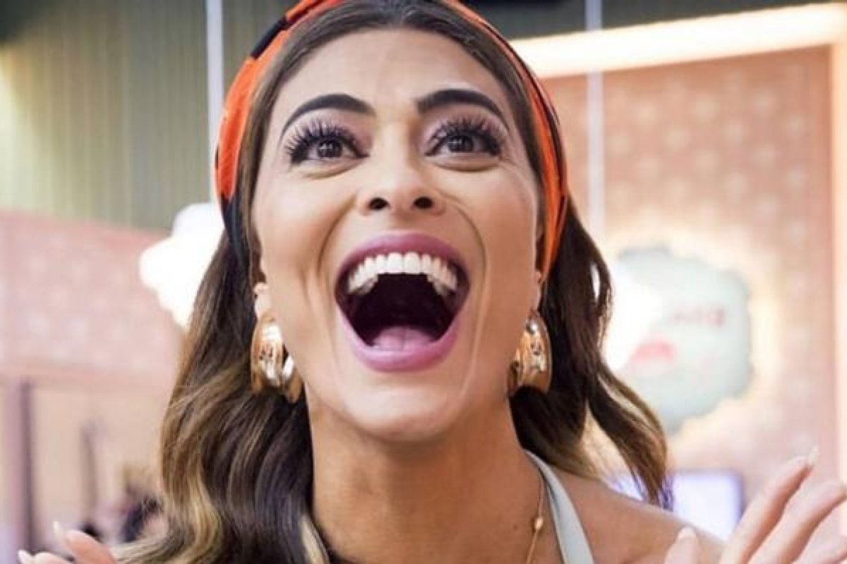 A Dona do Pedaço: Maria da Paz encontra pasta com documentos e expulsa Fabiana da fábrica