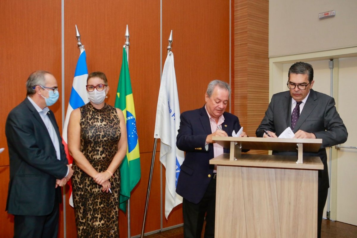 PGE e Senai assinam contrato para desenvolvimento de sistema com Inteligência Artificial