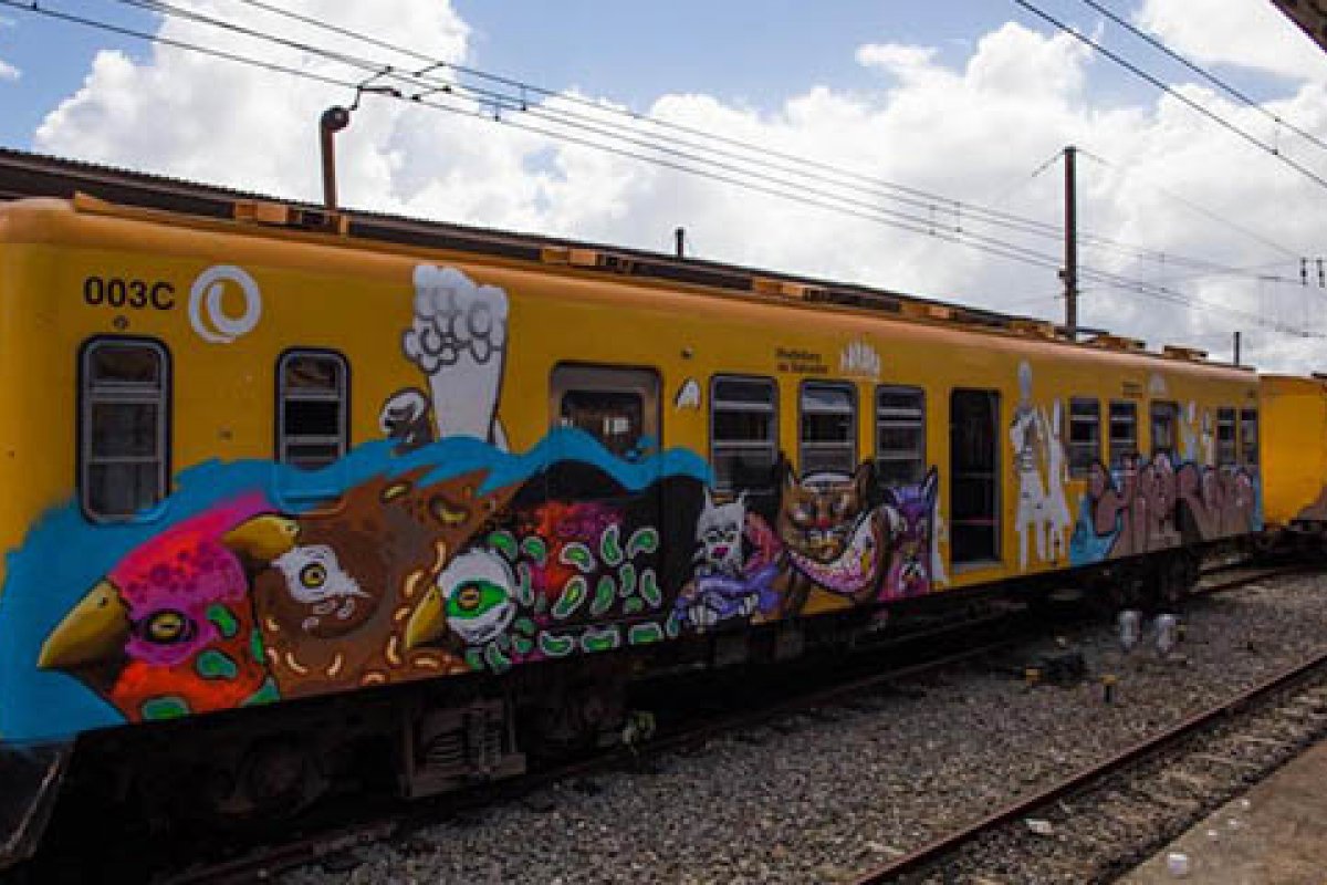 Sistema ferroviário de Salvador opera com um trem após acidente