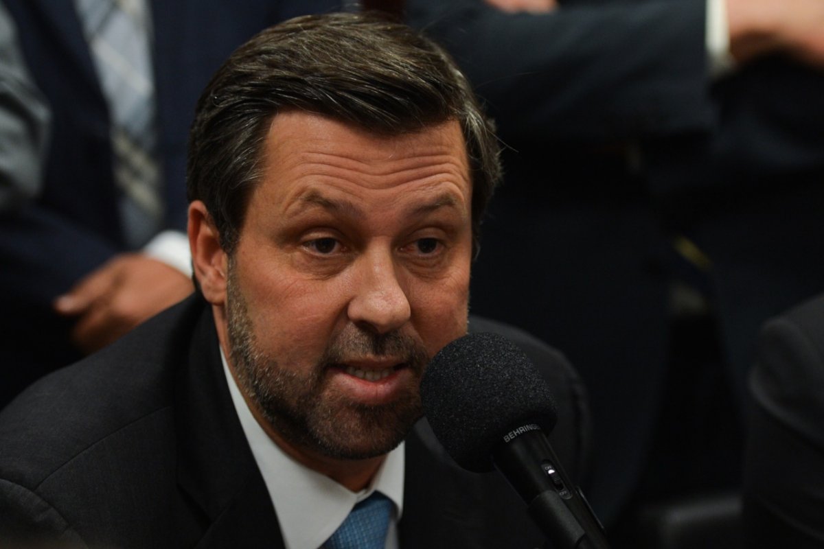 Deputado do PSDB propõe CPI para investigar relação entre PT e PCC