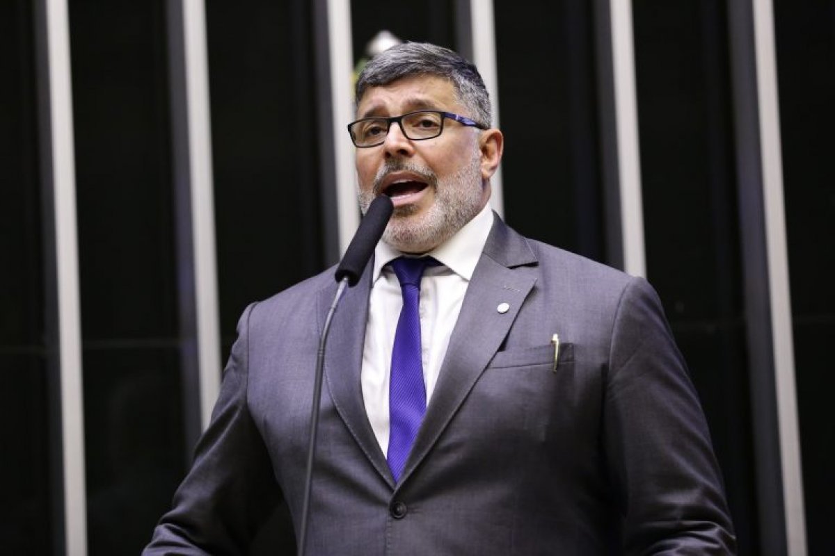 Alexandre Frota quer classificar ato de tirar a camisinha sem autorização do parceiro como crime