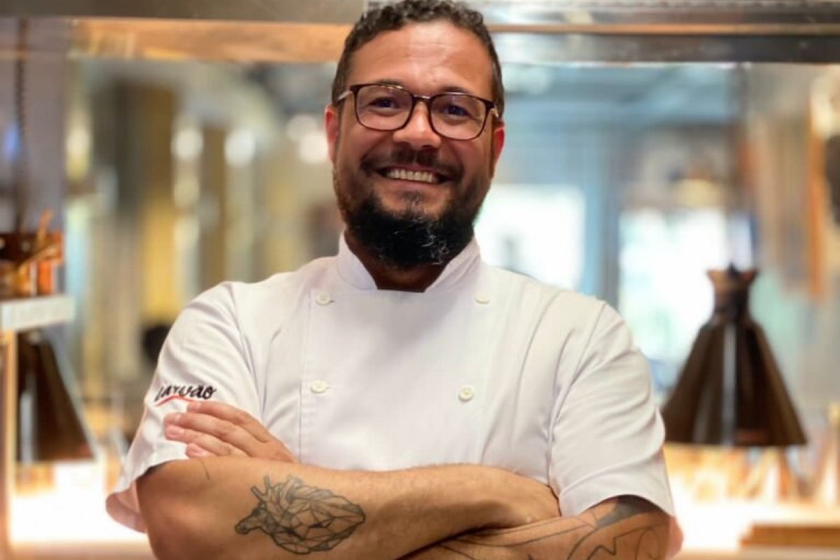 Chef Ricardo Silva promove jantar a 6 mãos em torno do fogo na capital baiana!