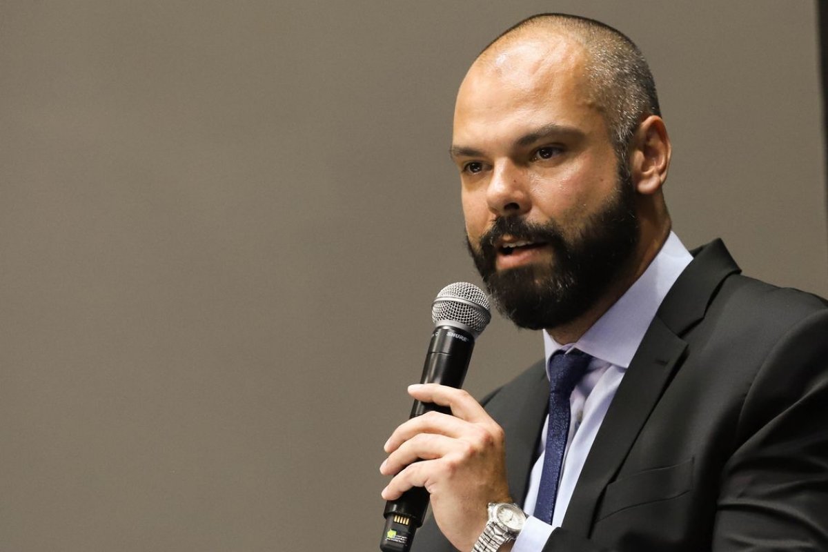 Prefeito de SP continua internado devido ao surgimento de um coágulo no coração