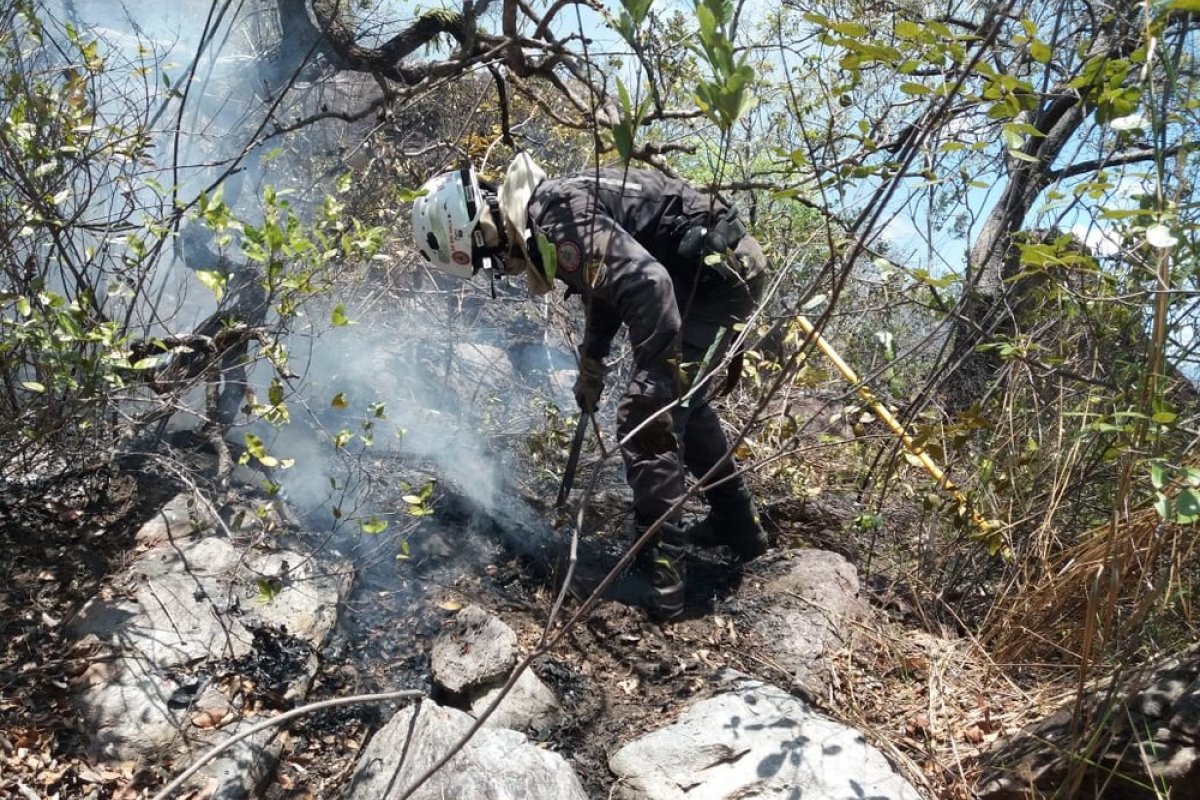 Incêndio em vegetação no Rio das Contas ainda não foi controlado