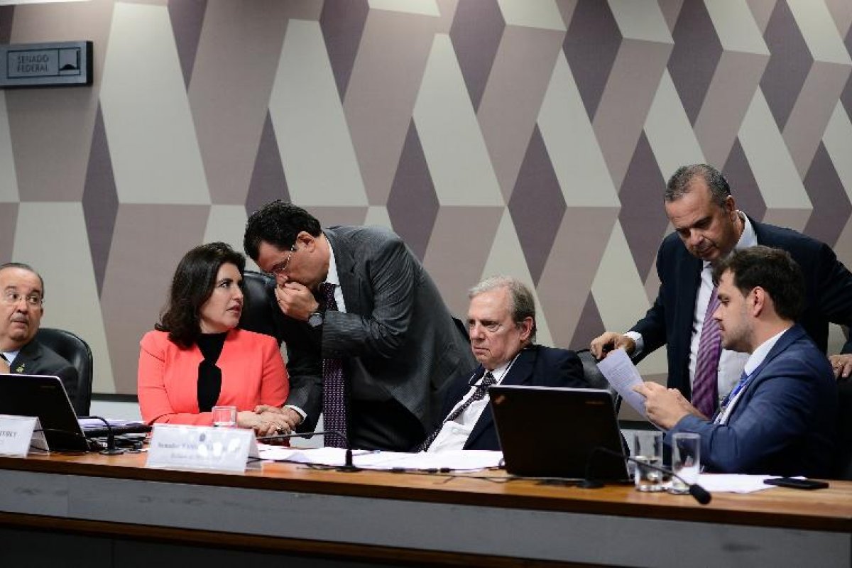 CCJ do Senado analisa nesta quarta a PEC Paralela da Previdência