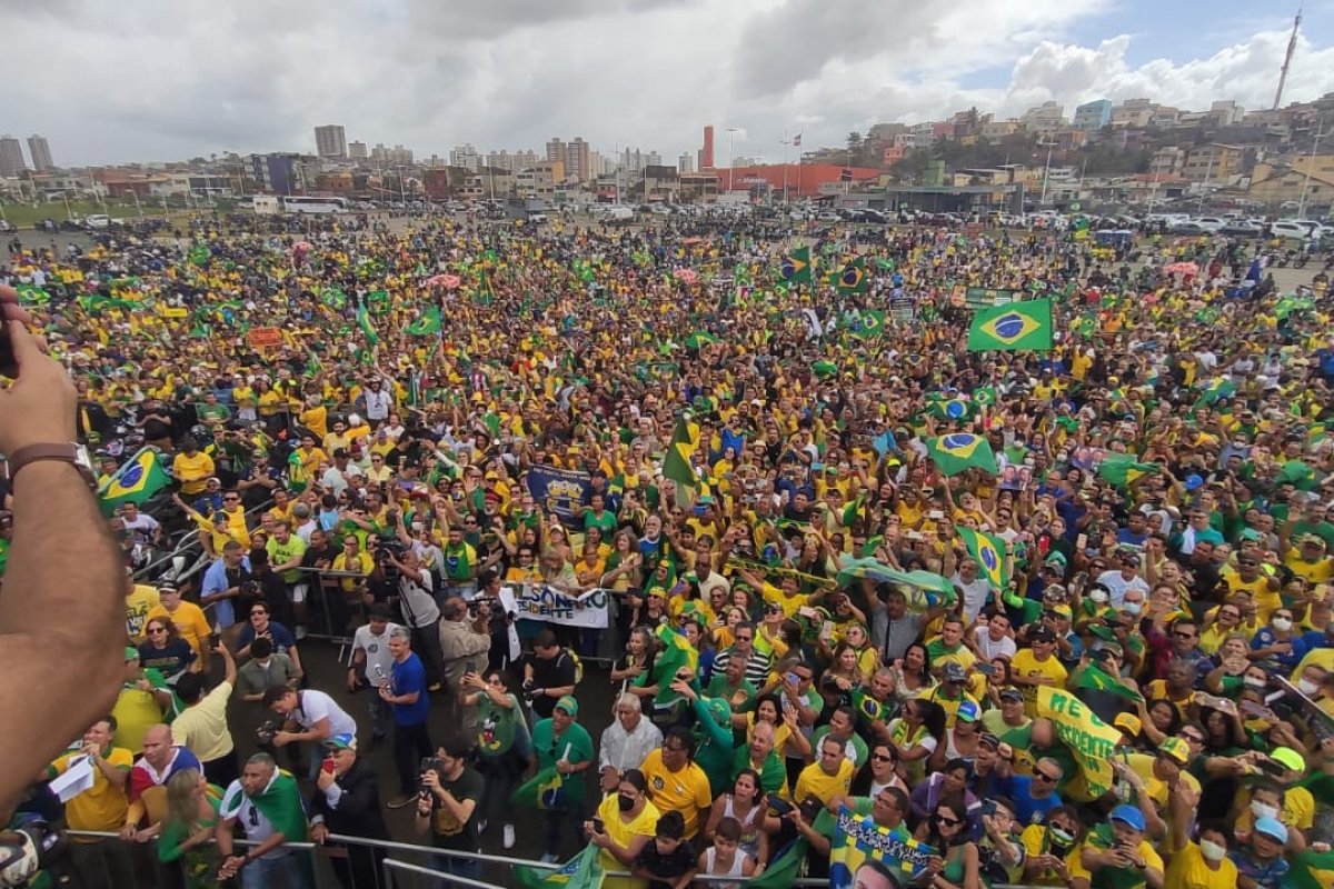 Publicação usa vídeo antigo para enganar sobre adesão a ato pró-Bolsonaro no 2 de Julho