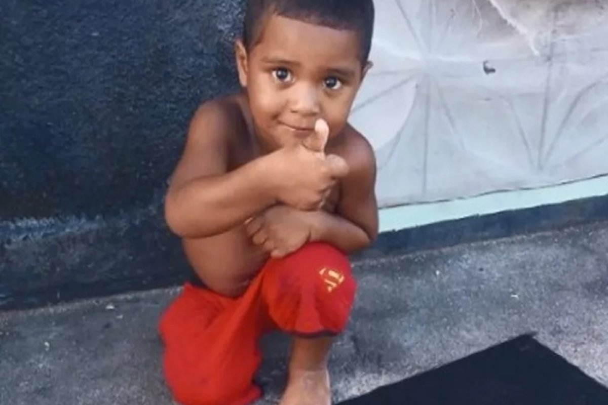 Polícia investiga morte de menino que passou um ano com prego no pulmão