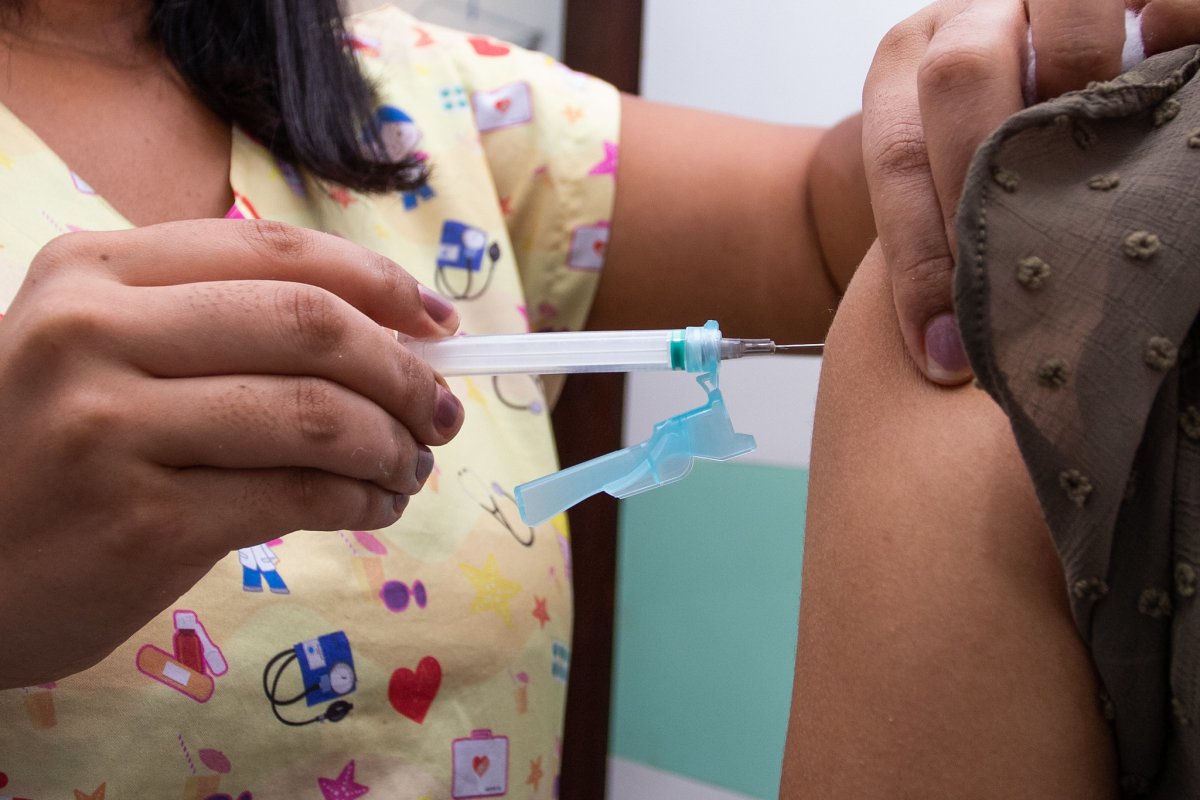 Anvisa vai discutir autorização de uso emergencial da CoronaVac para crianças entre 3 e 5 anos