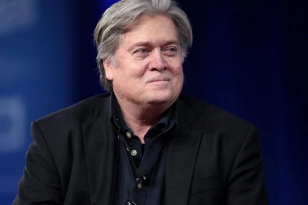Steve Bannon, ex-assessor de Trump, aceita testemunhar sobre invasão ao Capitólio