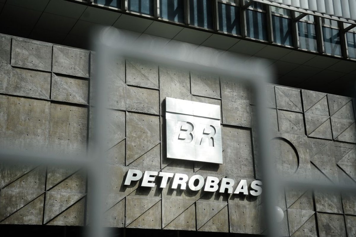 Petrobras conclui venda de 51% das ações da Gaspetro para Compass
