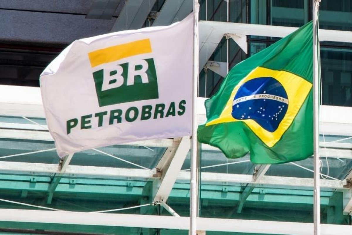 Petrobras pede à Justiça Eleitoral que seus funcionários não sejam convocados para atuar nas eleições