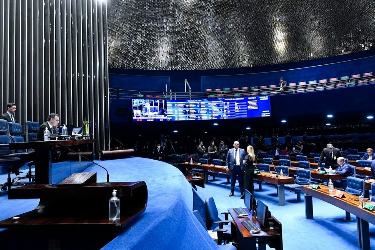 Congresso aprova LDO 2023 e mantém mudanças sobre as emendas do relator
