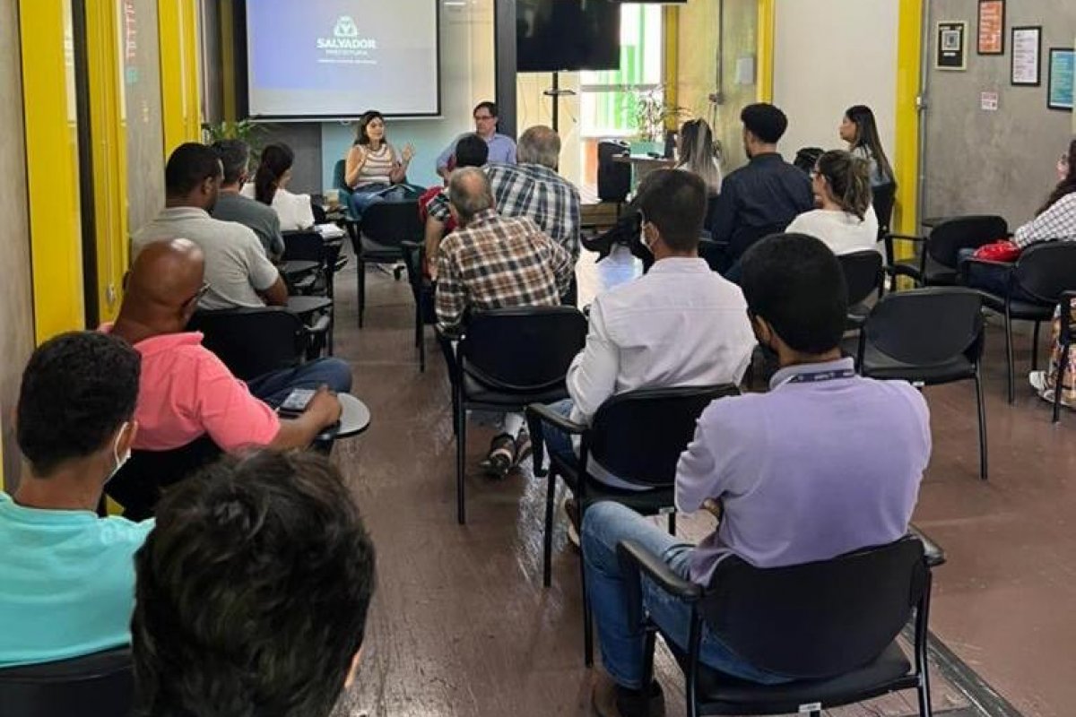 Secretaria de Sustentabilidade e Resiliência traça estratégias para as áreas de valor ambiental para Salvador!