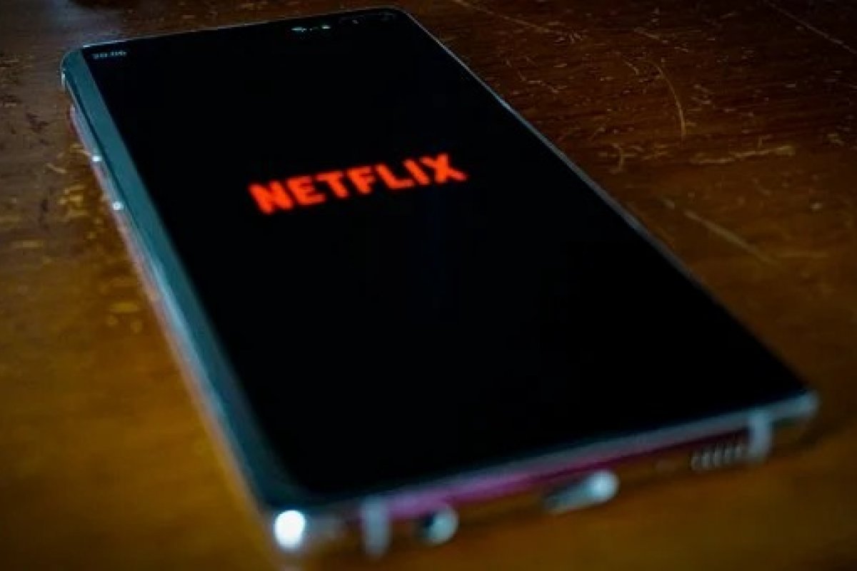Netflix fecha parceria com Microsoft para lançar plano de assinatura mais barato