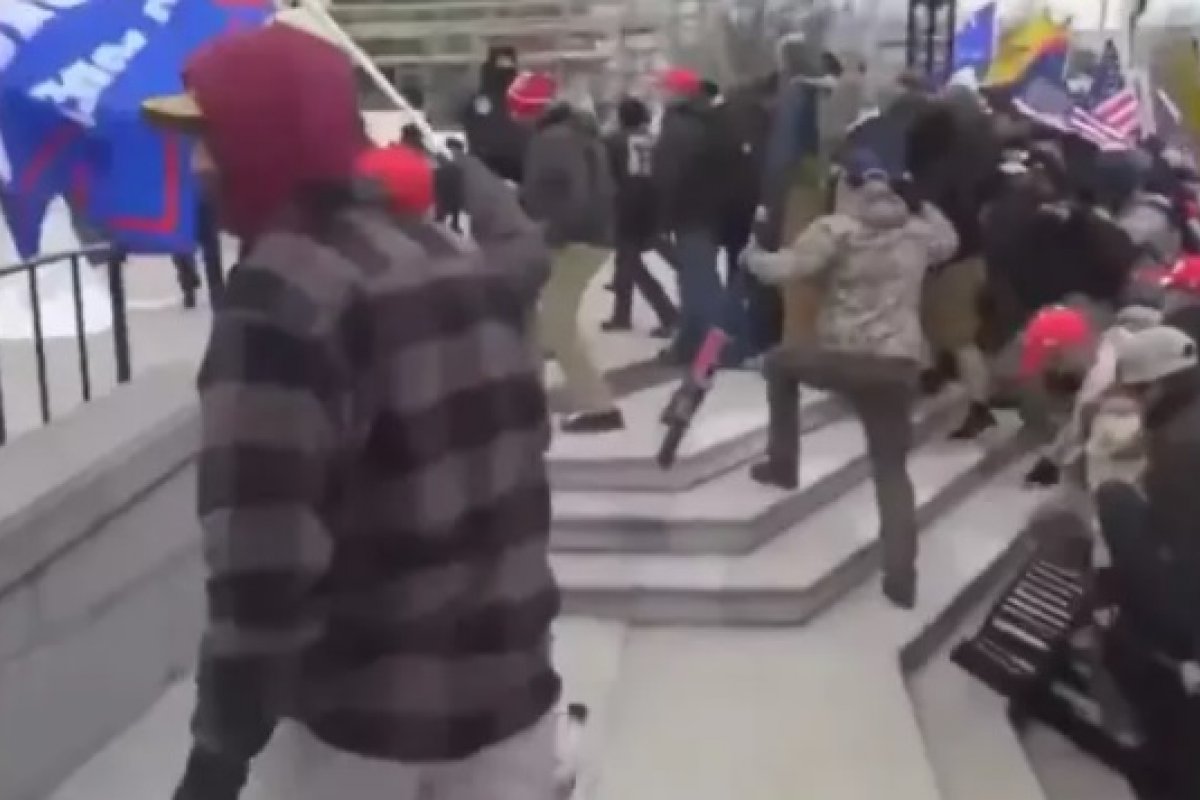 EUA: Serviço Secreto é acusado de apagar mensagens relacionadas à invasão do Capitólio