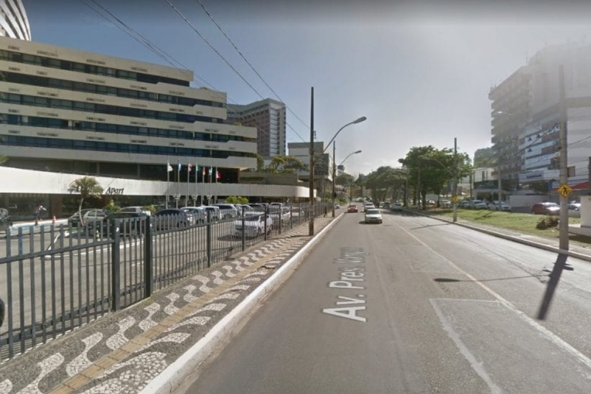 Salvador: trânsito passa a ter sentido duplo temporariamente em trecho da Avenida Oceânica