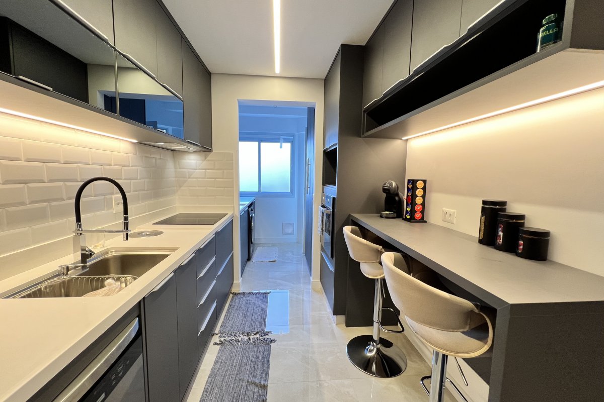 Especialista em móveis planejados dá dicas de como economizar na decoração do primeiro apartamento! 