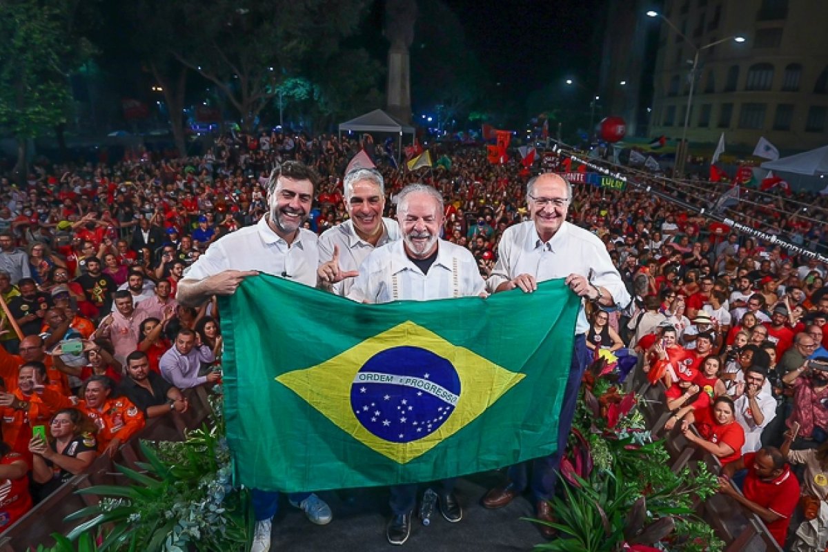 Justiça aceita denúncia contra homem que explodiu bomba caseira em ato com Lula