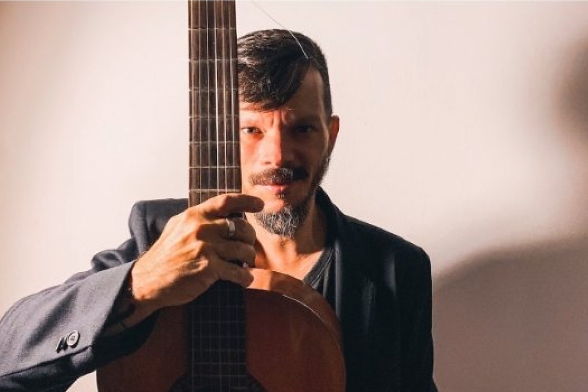 andre L. R. mendes realiza seu 9º álbum solo, “Rimado”, usando apenas um iPad