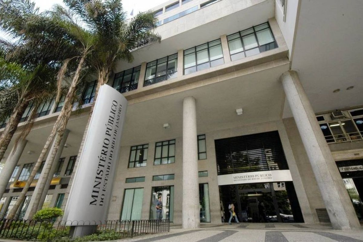 Oito pessoas são denunciadas por homicídio triplamente qualificado por incêndio em hospital no Rio