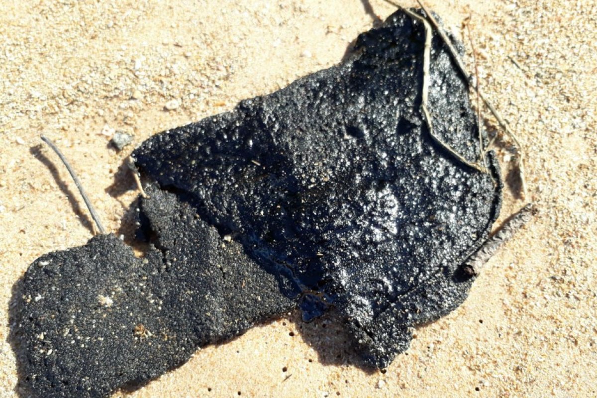 Manchas de óleo aparecem novamente em Maraú