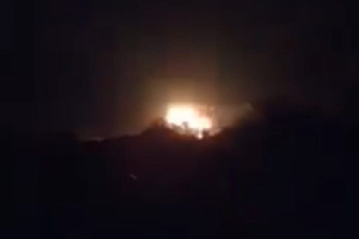 Vídeo: avião de carga ucraniano cai na Grécia e deixa oito mortos