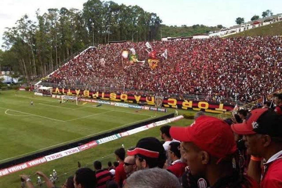 Vídeo: Vitória vence Paysandu e entra provisoriamente no G-8 da Série C; confira o gol do jogo