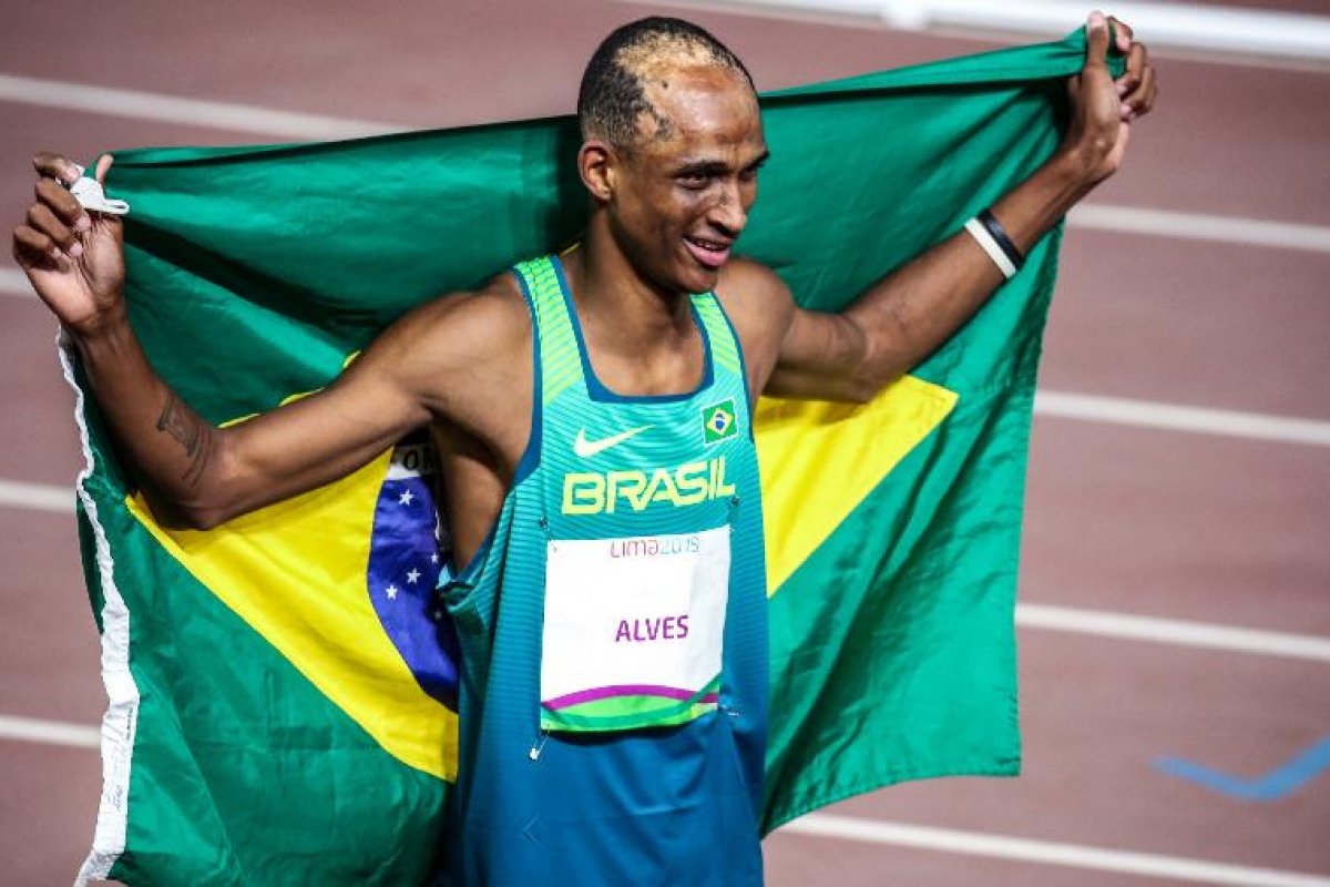 Brasileiro concorre ao prêmio de revelação do ano no atletismo