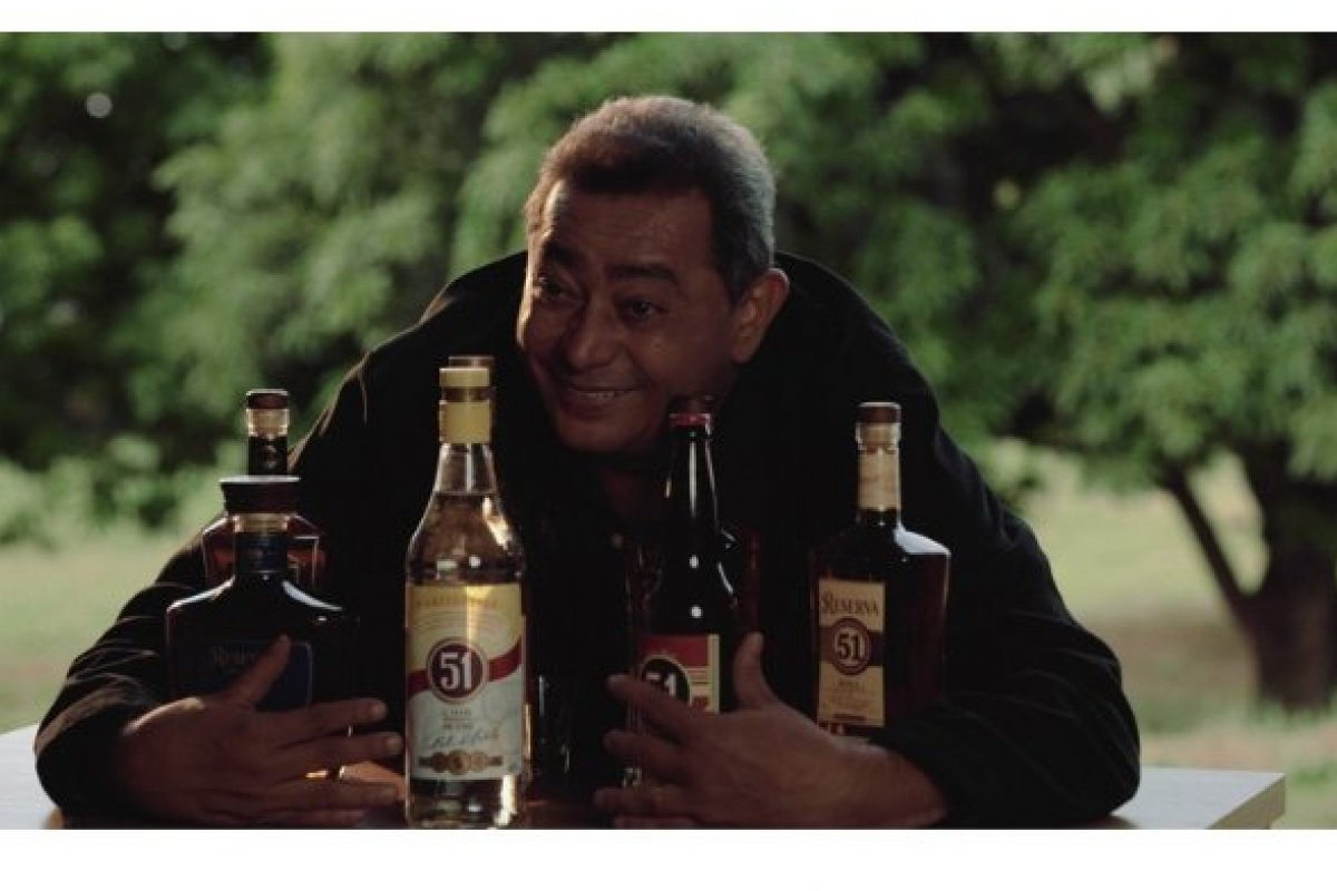 Chef Batista vira garoto propaganda em campanha de cachaça brasileira!