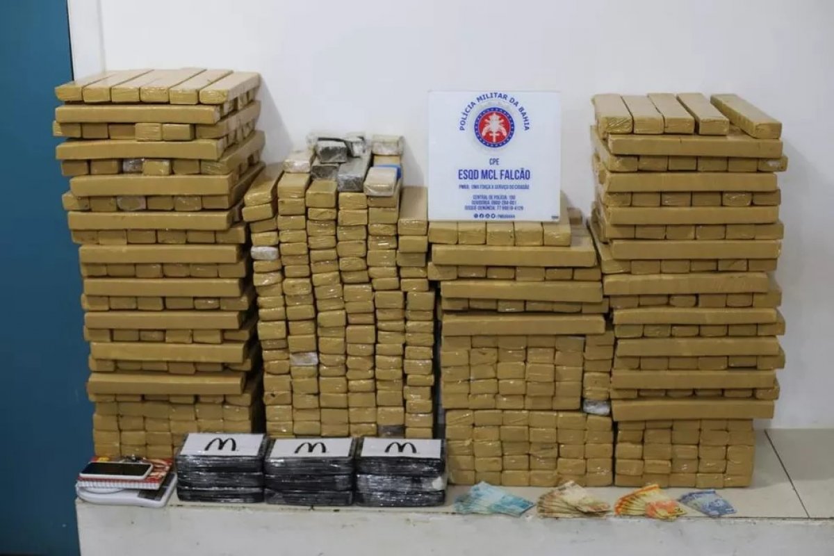 Homem é preso com mais de 400 quilos de maconha em Vitória da Conquista