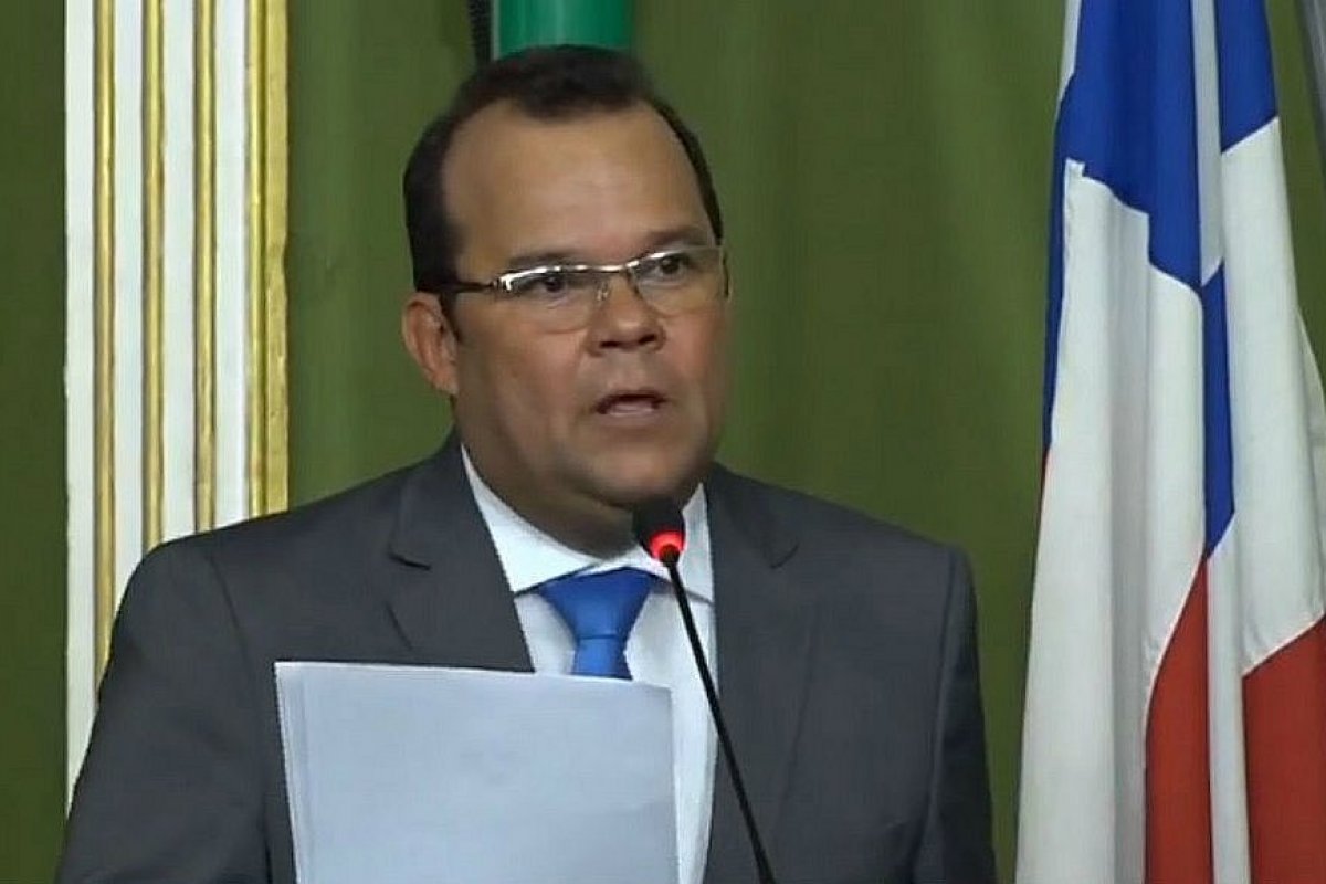 Câmara de Salvador aprova reajuste de 6% para servidores municipais