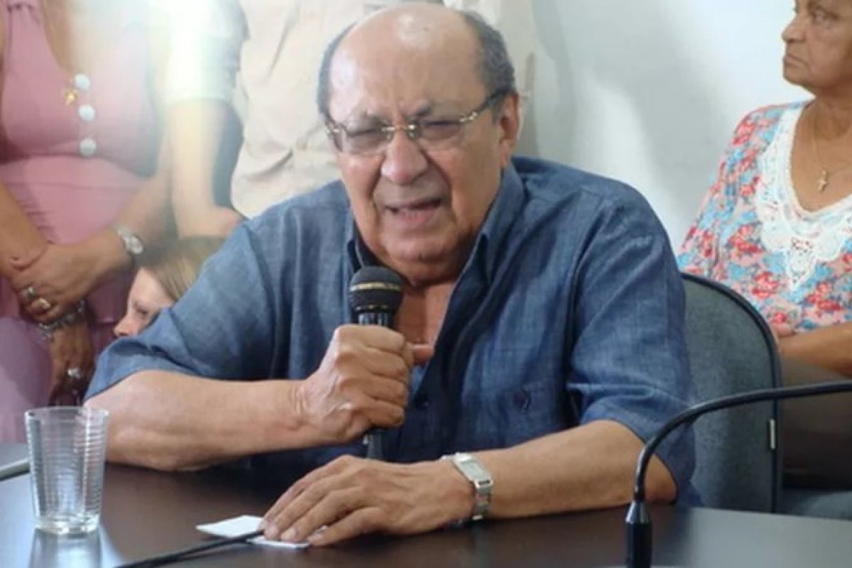 Morre professor Ubirajara Brito, aos 88 anos, em Vitória da Conquista (BA)