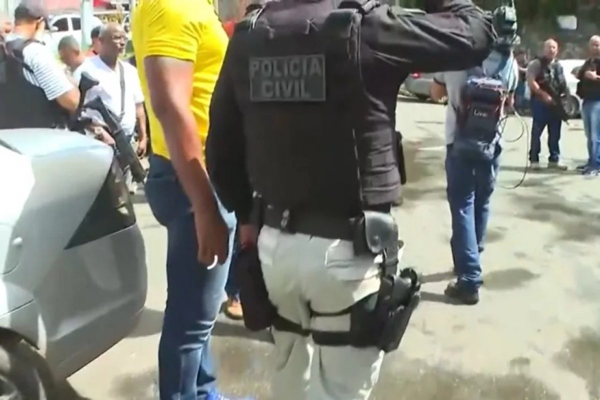 Suspeitos de aplicar golpes são baleados durante troca de tiros no Engenho Velho da Federação, em Salvador