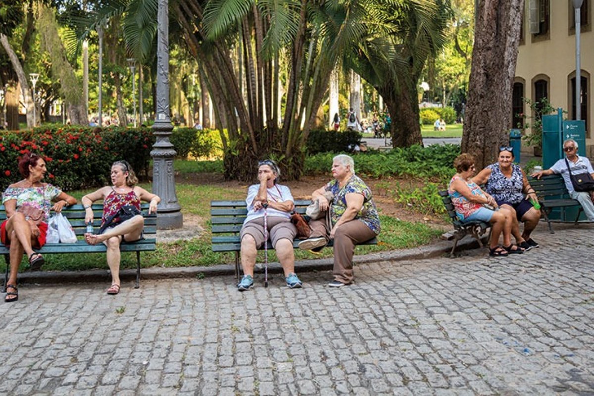 Planos de saúde em todas as faixas etárias acima dos 60 anos registram crescimento, diz estudo