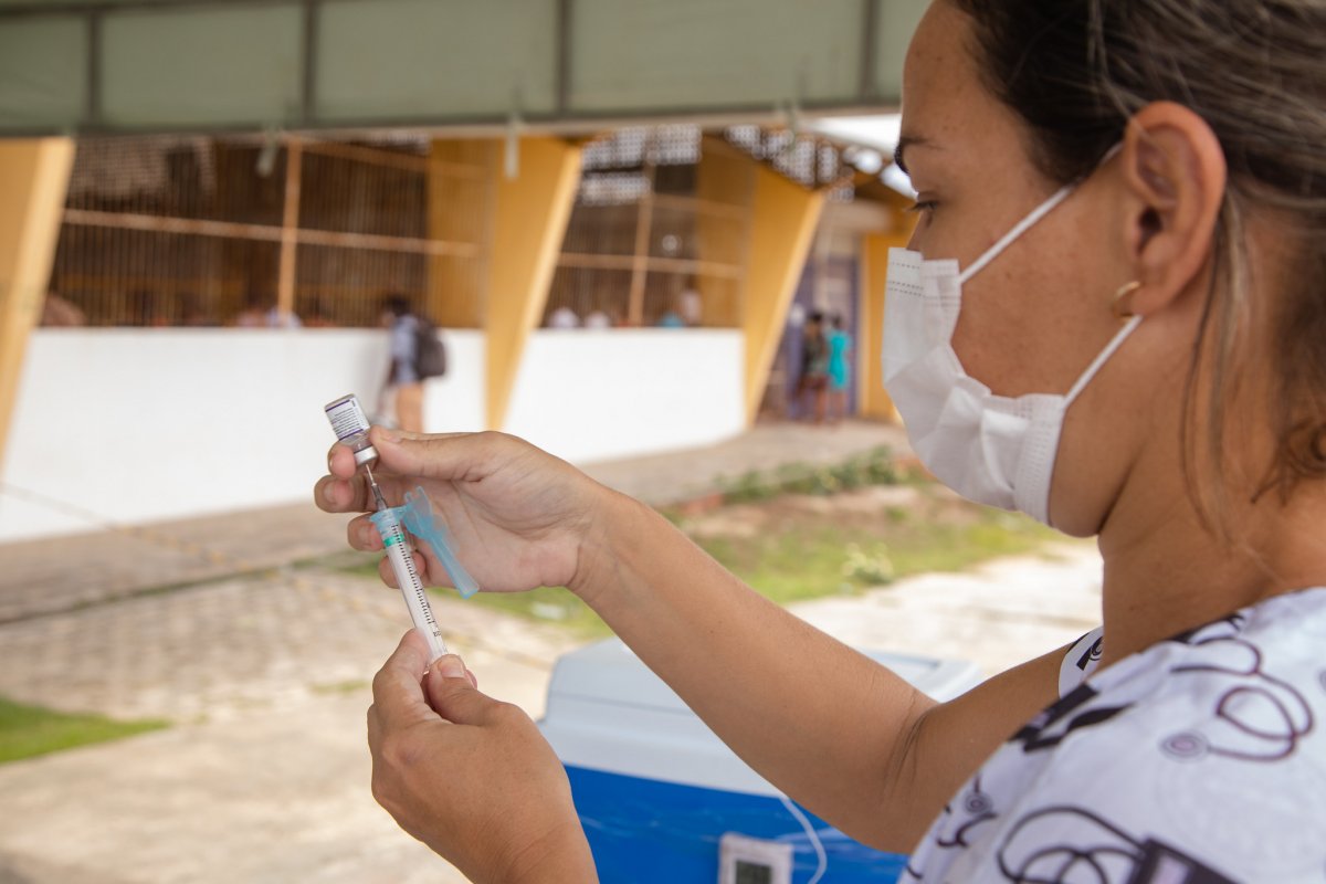 Salvador: vacinação contra Covid-19 segue com a 1ª dose para crianças entre 3 e 5 anos