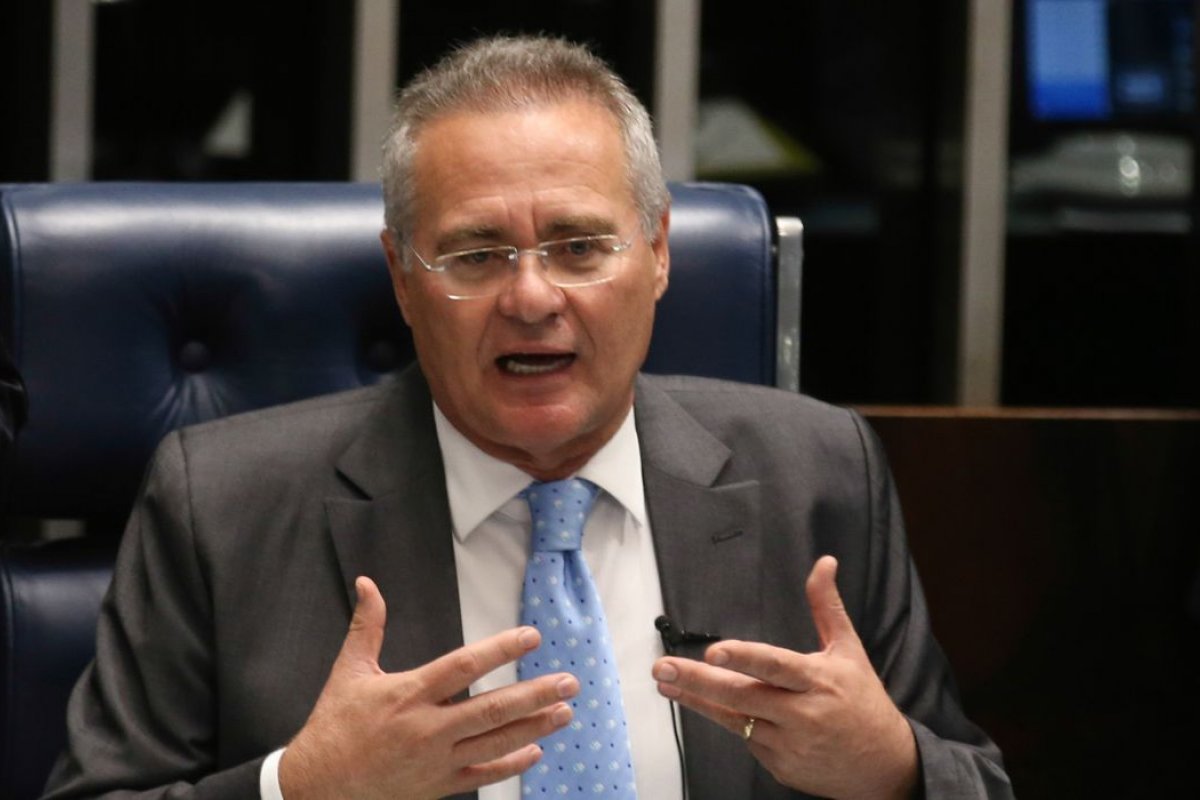 Renan Calheiros diz que MDB conduziu pré-candidatura de Tebet de forma "antidemocrática"