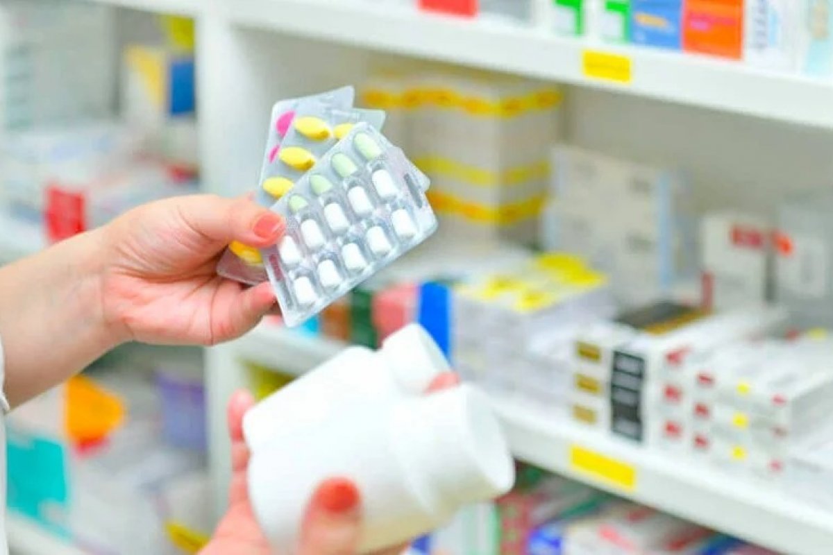 Falta de medicamentos: 86 remédios, antes disponíveis na rede pública, estão em falta no Brasil