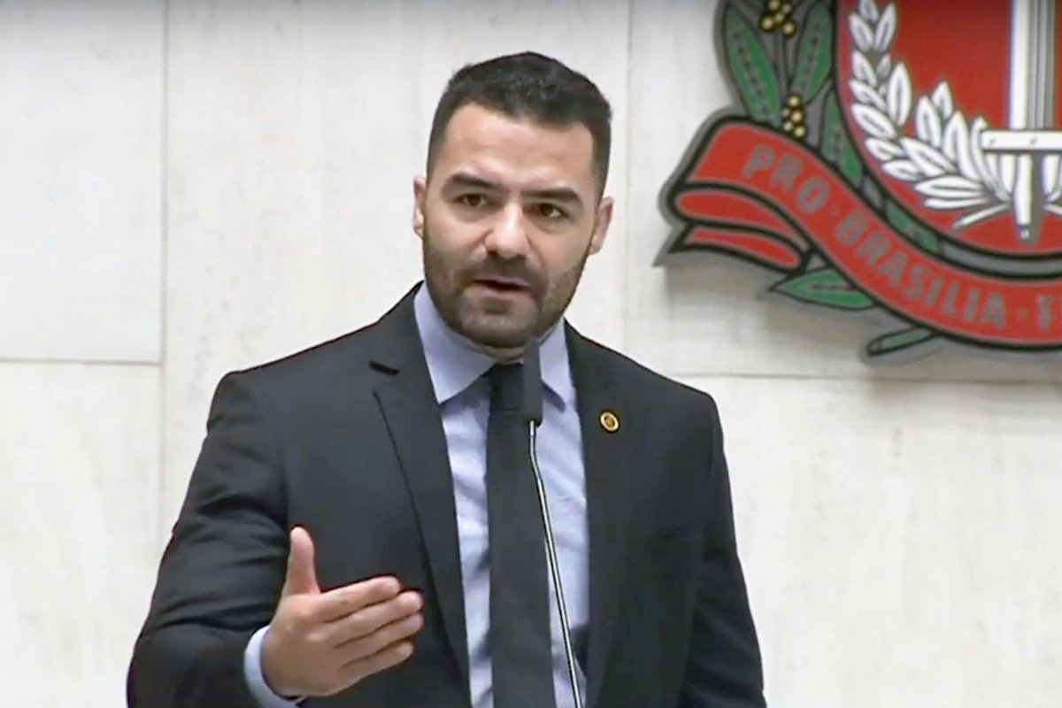 Ministério Público Federal pede investigação de Arthur do Val por suspeita de evasão de divisas