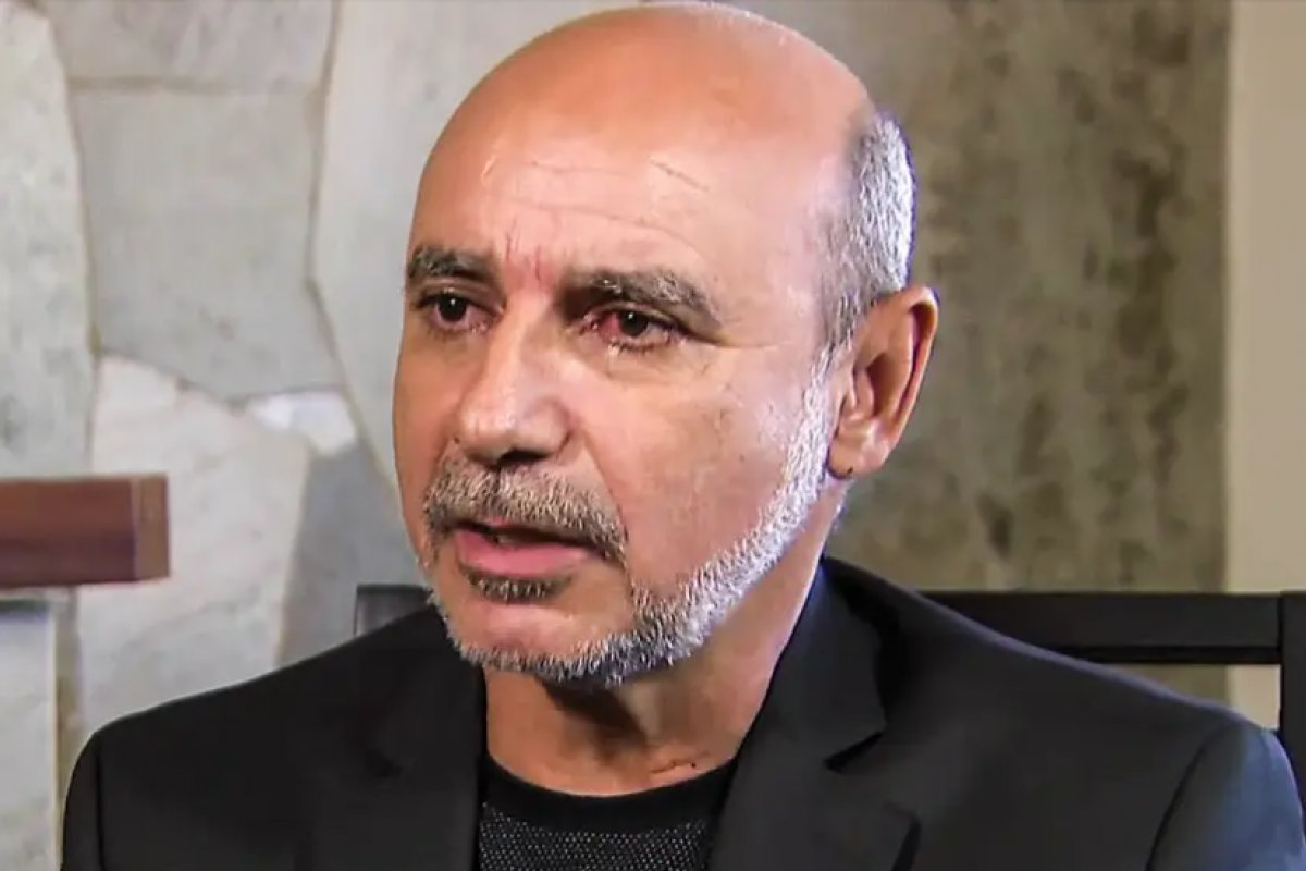 Fabrício Queiroz faz convocação para convenção de Bolsonaro