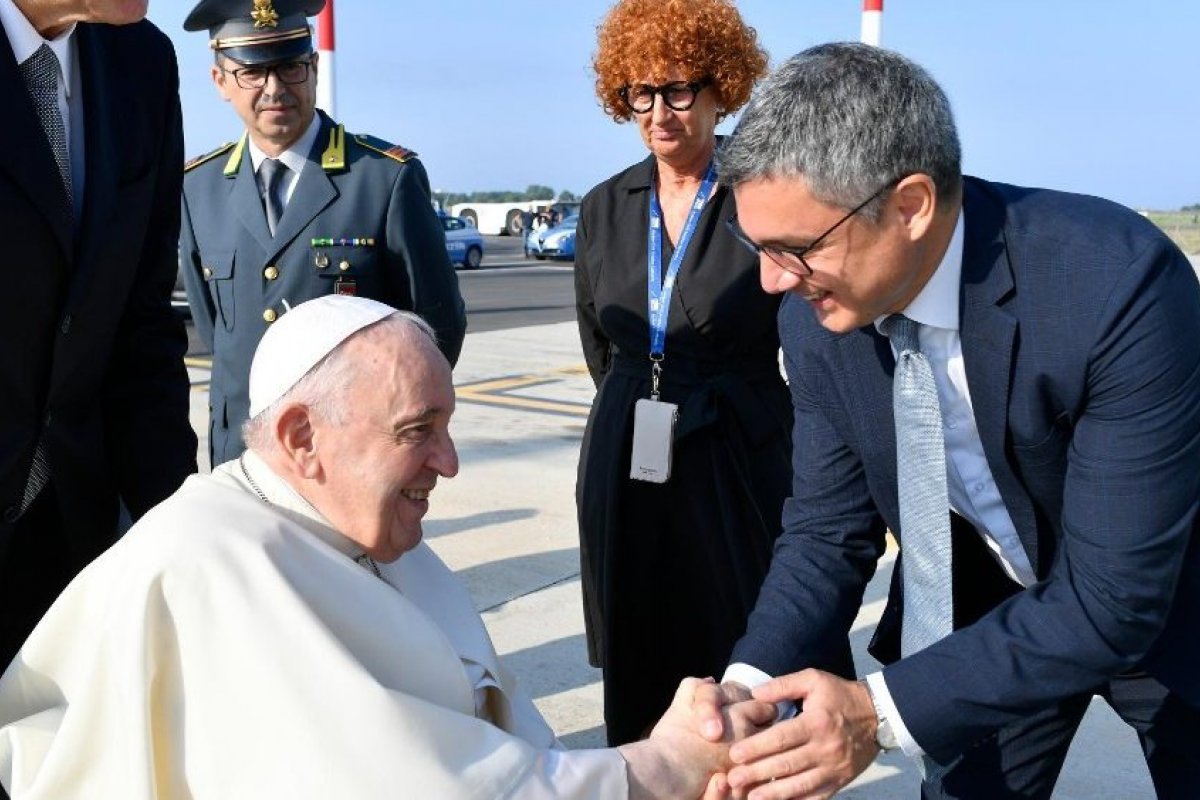 Papa viaja ao Canadá para pedir desculpas por abusos dos internatos católicos contra indígenas