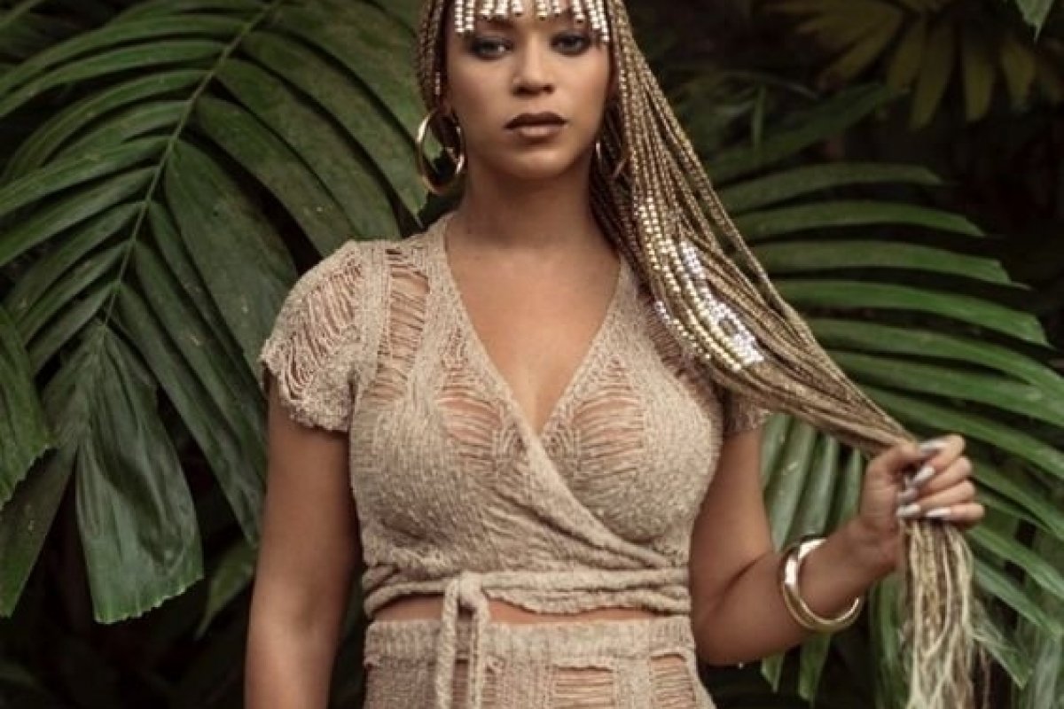 Tranças Afro: Inspire-se nos penteados decorados com miçangas