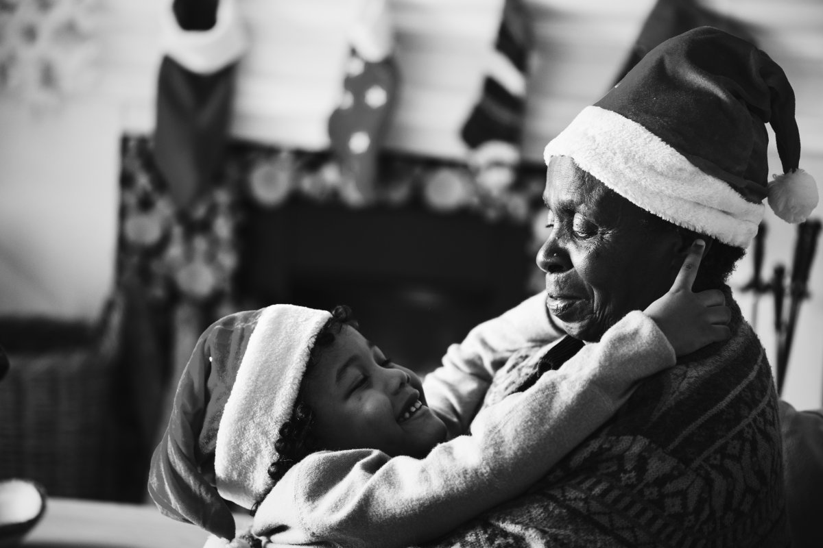 Dia dos Avós: saiba como homenagear e quais direitos e deveres na criação dos netos