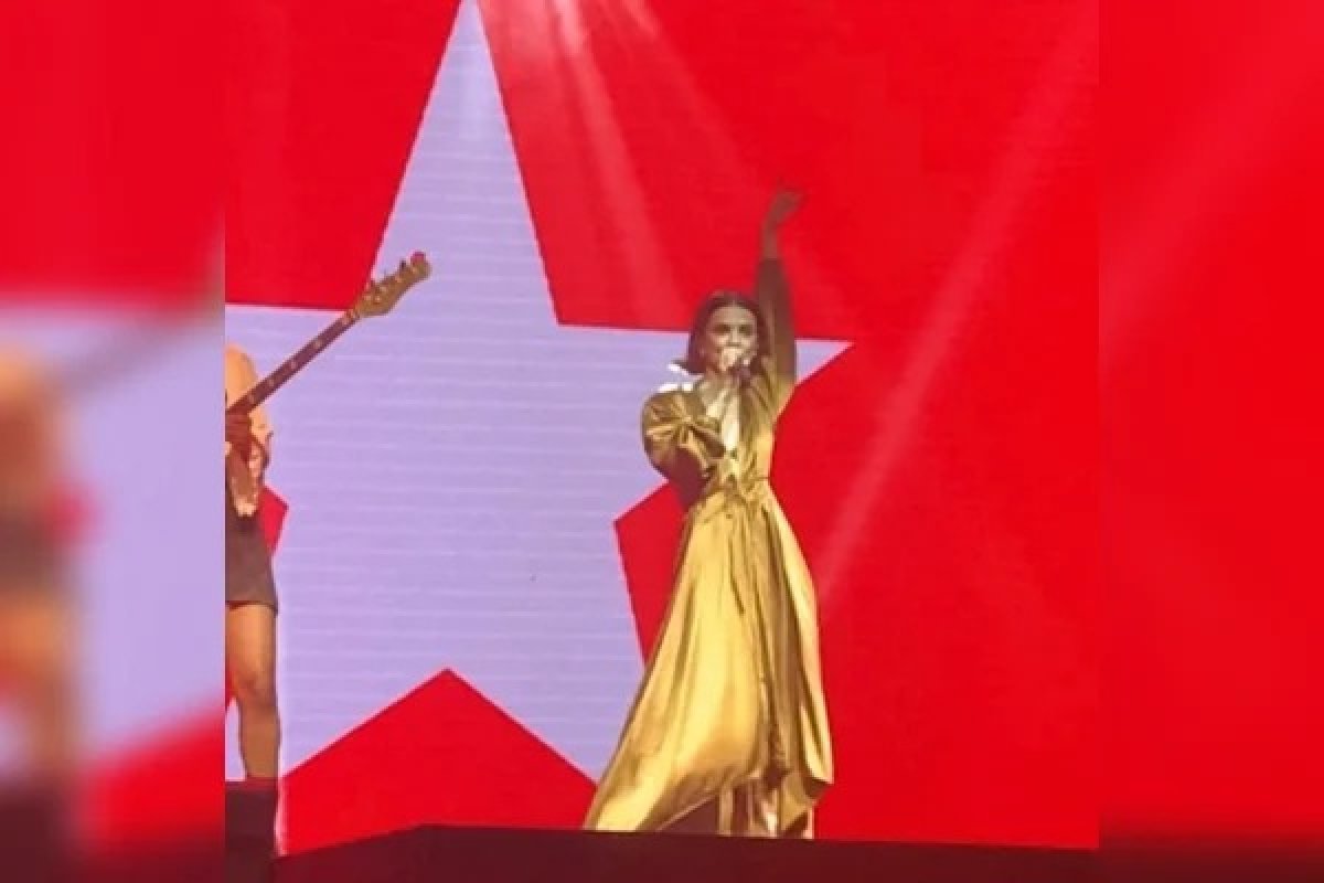 MBL processa Manu Gavassi por apoio a Lula durante show