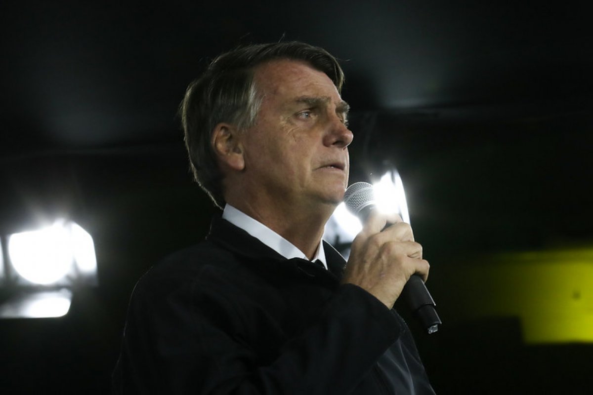 Bolsonaro cumpriu 36% das promessas de campanha, diz pesquisa