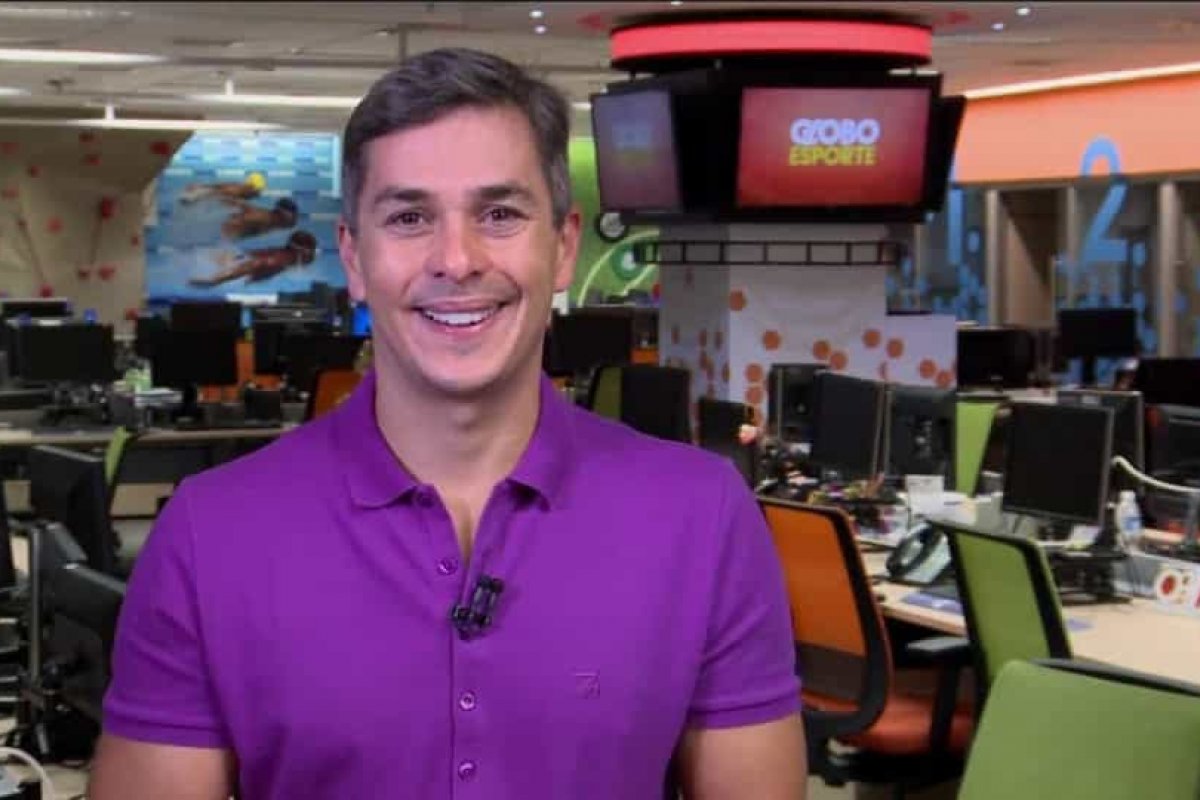 Após deixar a Globo, Ivan Moré assina com a RecordTV