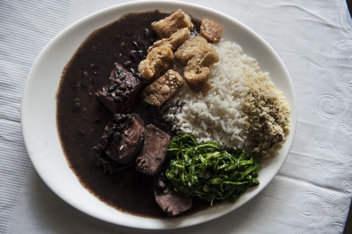 Mais de 700 mil crianças abaixo de 5 anos sofrem com desnutrição no Brasil, afirma Abrinq