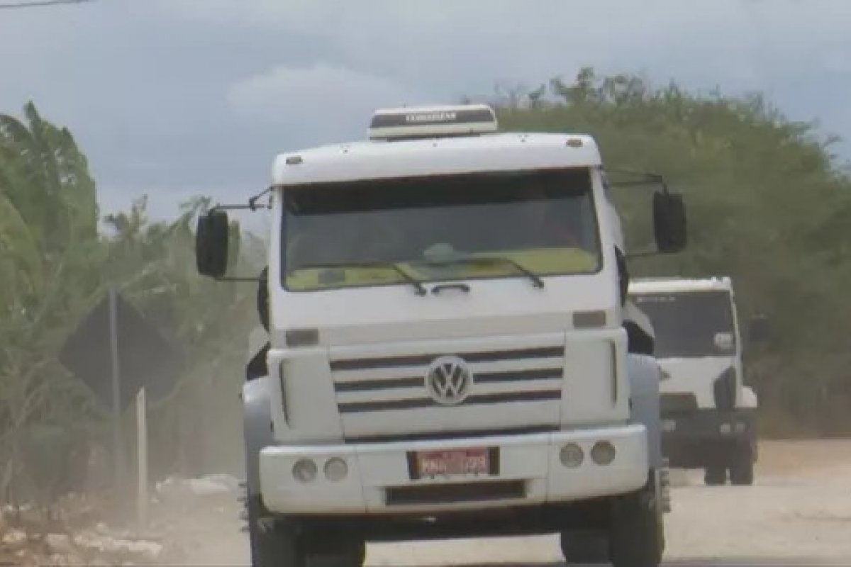 Moradores da zona rural de Juazeiro estão sem abastecimento regular de água há quatro meses