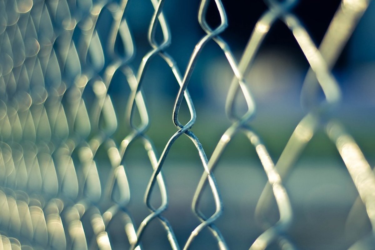 Cerca de 50 brasileiros ficam presos na Alfandega dos EUA