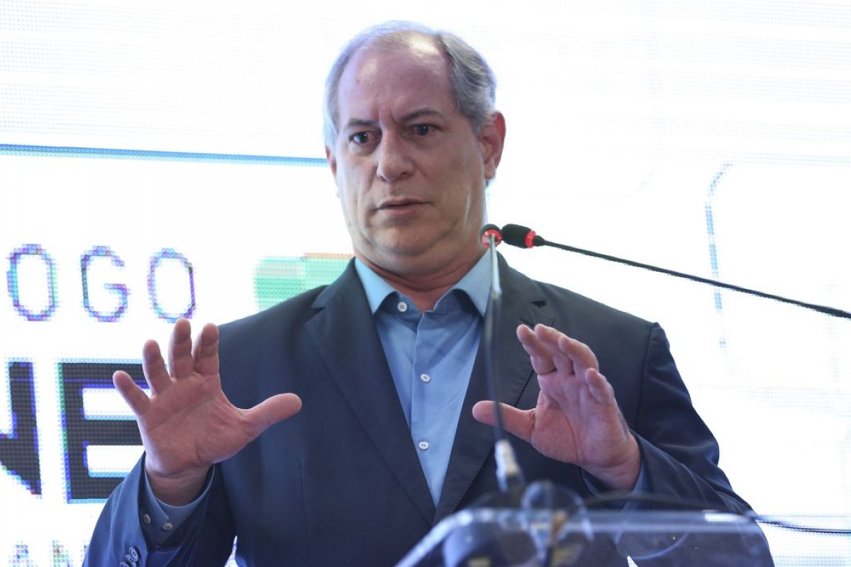 PDT pede ao TSE remoção de vídeos adulterados sobre Ciro Gomes